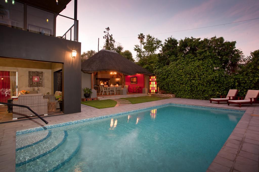 Miles B&B Guest House Oudtshoorn Esterno foto