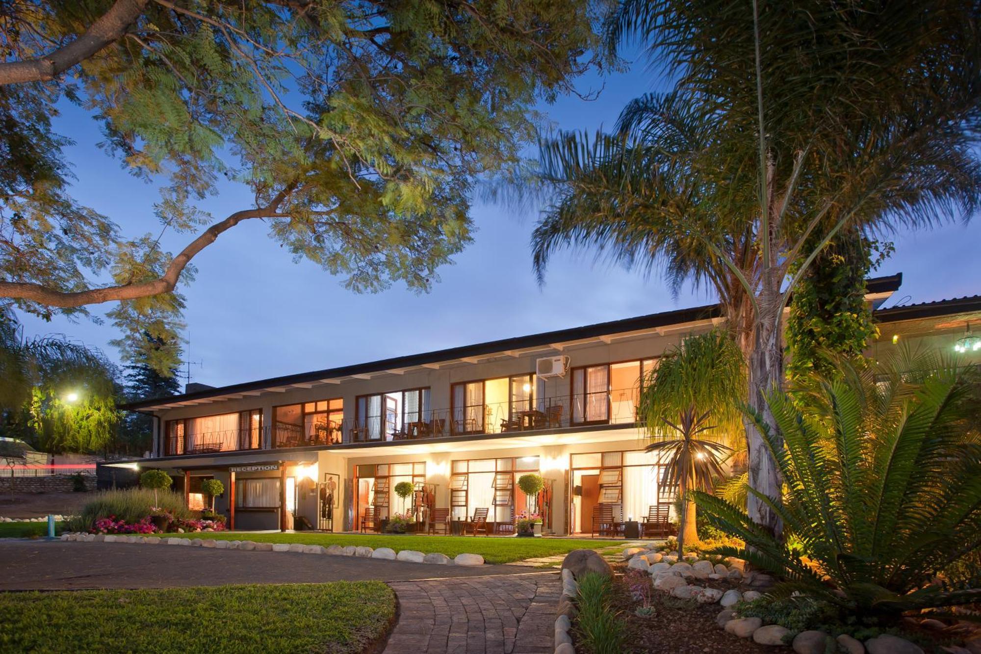 Miles B&B Guest House Oudtshoorn Esterno foto
