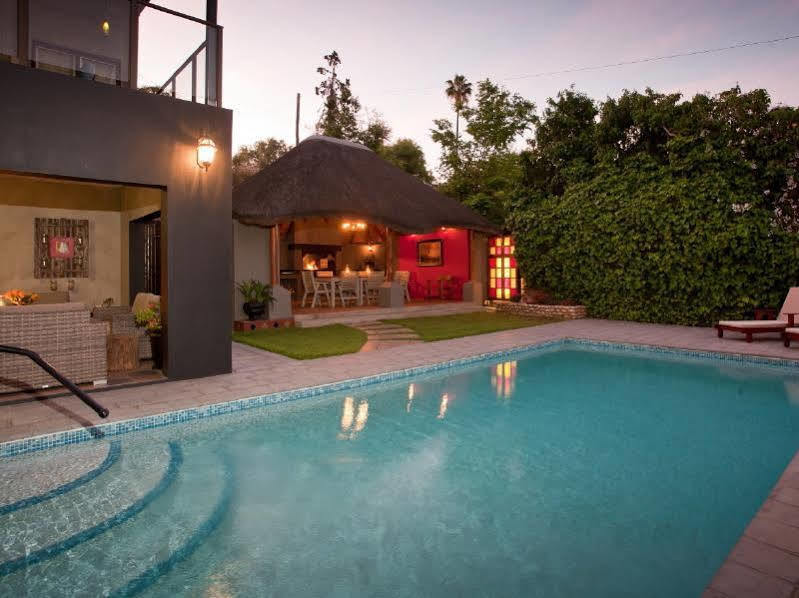 Miles B&B Guest House Oudtshoorn Esterno foto