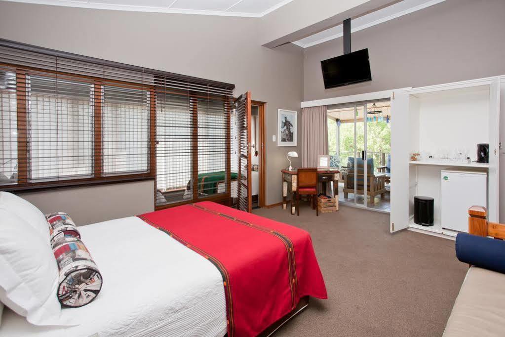 Miles B&B Guest House Oudtshoorn Esterno foto